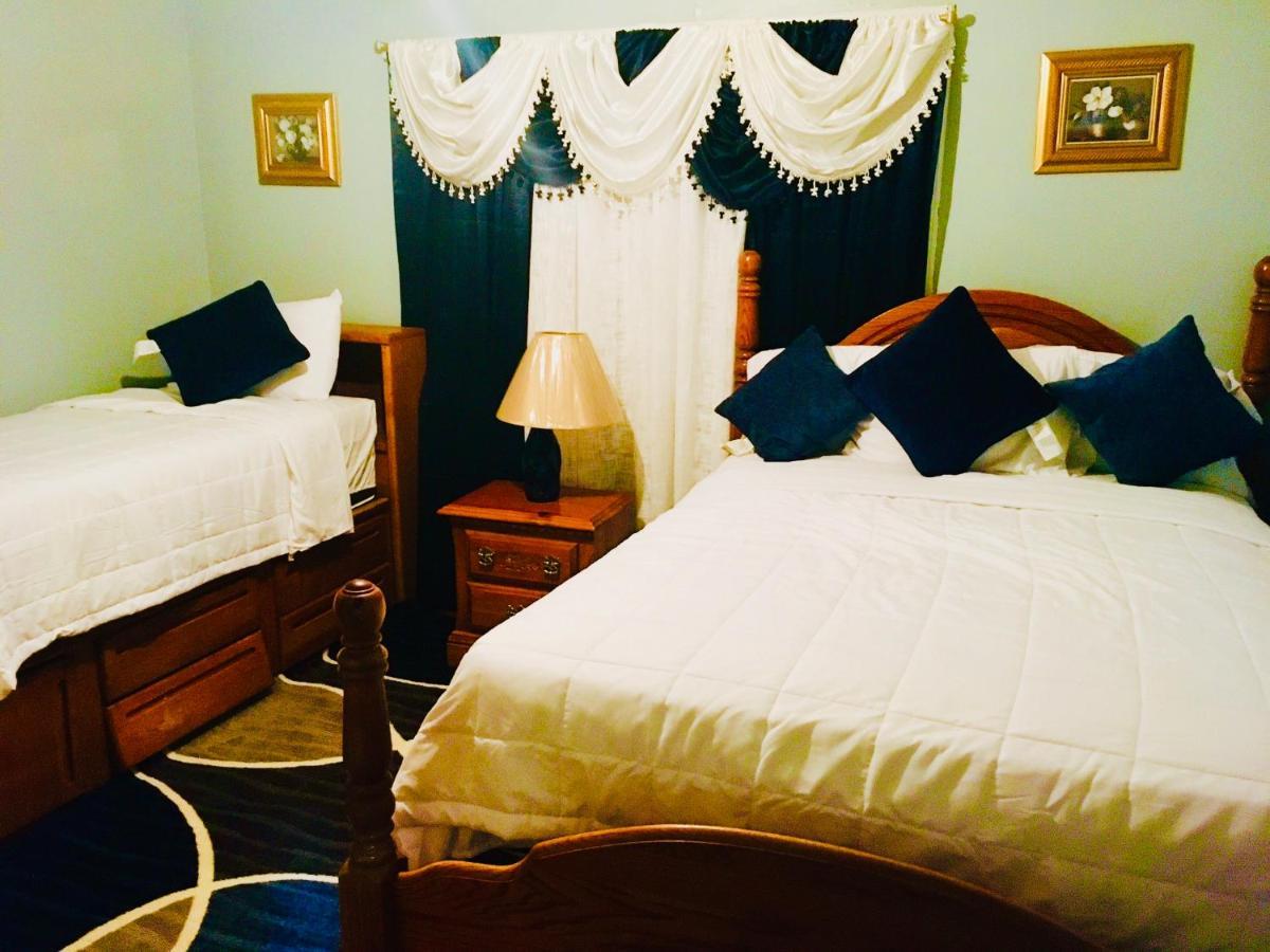 2 Bedroom Sleeps 6 Spacious Luxury Apartment 79 Montgomery Ngoại thất bức ảnh